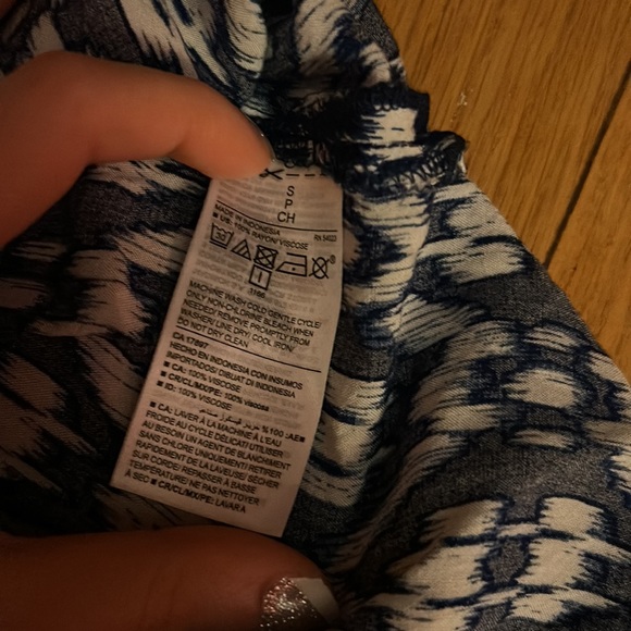 Tank - Picture 3 of 3